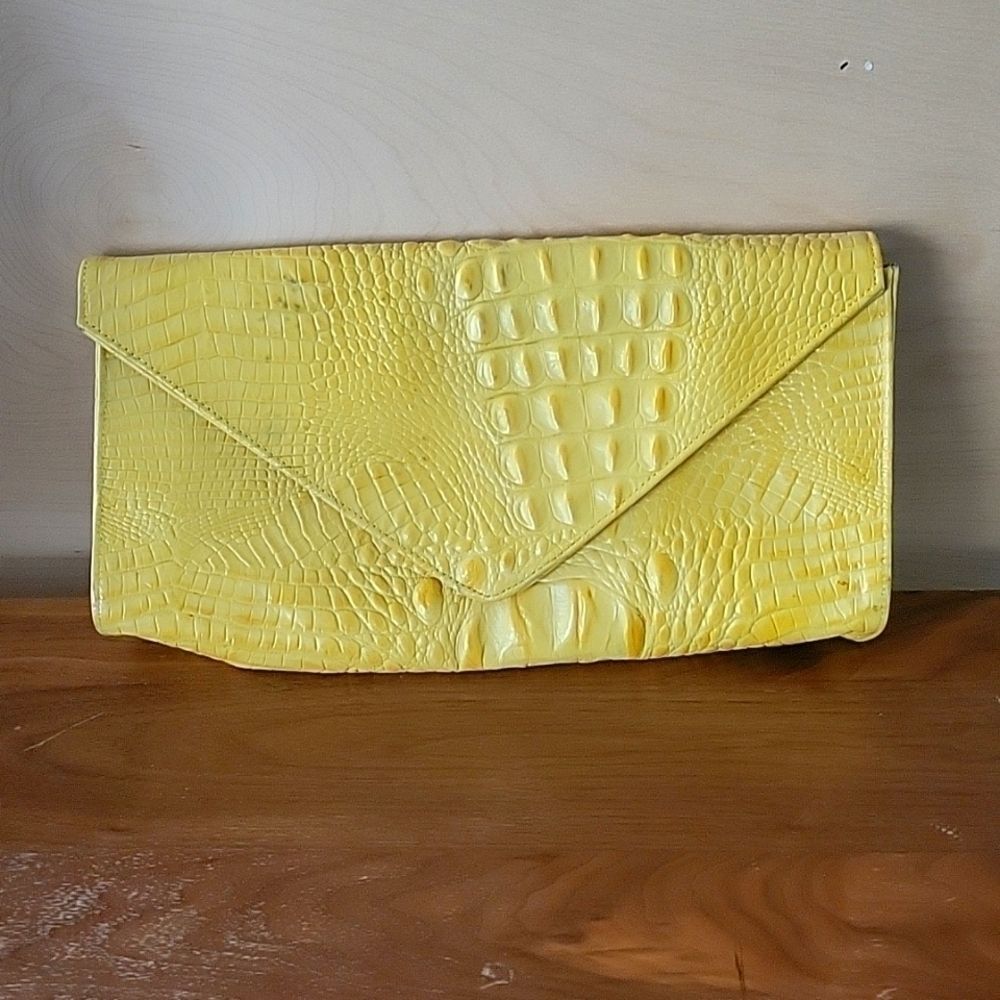 JJ Winters Hilary Yellow Large Celebrity Clutch Bag Hilary Duff Leather Croc - Picture 6 of 12